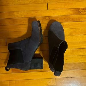Sorel suede winter waterproof boots in grey